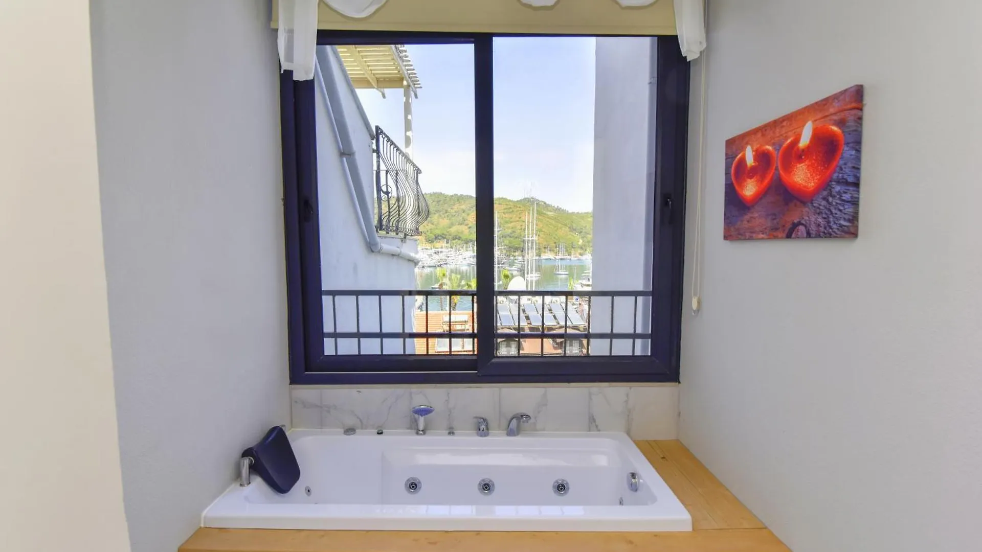 Royalis Boutique Suites By Mykonut Fethiye