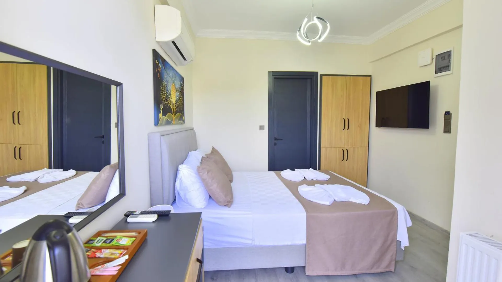 Hotel Royalis Boutique Suites By Mykonut Fethiye