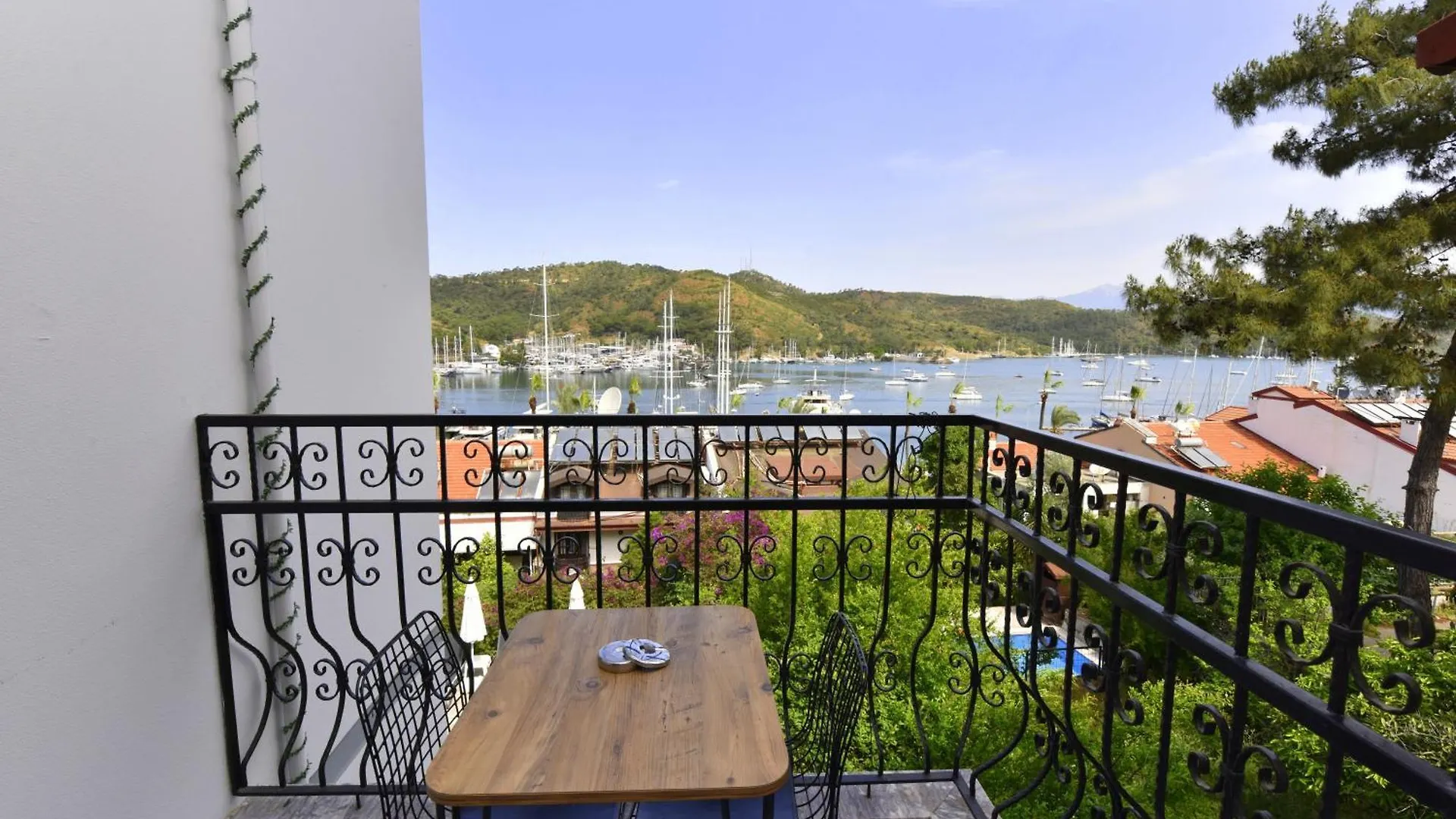 Royalis Boutique Suites By Mykonut Fethiye